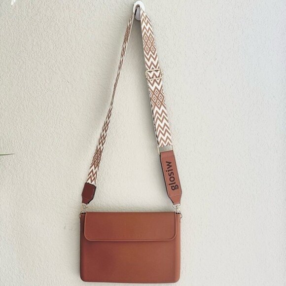 Ryan & Rose Silicone Crossbody Color Saddle - Picture 2 of 14
